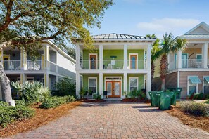 Exterior - Nautical home in gated community with pool, hot tub & beach access (Destin)