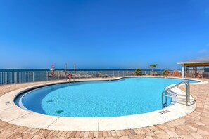 Pool - Waterfront condo with beach access, pools, balcony, central AC, & W&D (Perdido Key)