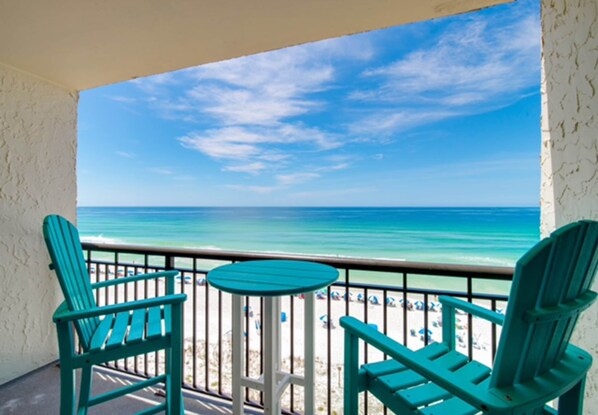 Property grounds - Seventh-floor, waterfront condo with views, pool, tennis, & beach access (Fort Walton Beach)