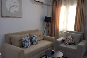 Uklassifisert bilde, 3 av 19, knapp