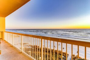 Property grounds - Dreamy retreat on the Gulf with pool, basketball court & beach access (Panama City Beach)