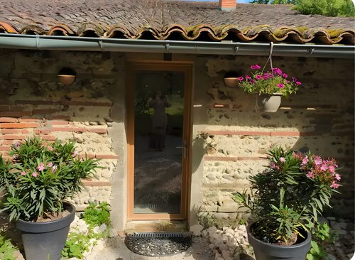 Évasion nature aux portes de Toulouse – Gîte de charme à la ferme au bord du Canal du Midi