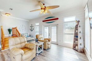 TV, offices - 3-story home near the beach with balconies, water views, washer/dryer, & AC (Panama City Beach)