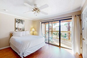 2 bedrooms, iron/ironing board, WiFi, bed sheets - Dog-friendly resort condo with pools, hot tub, tennis, basketball, fitness room (Panama City Beach)
