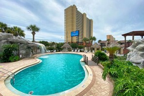 Pool - Dog-friendly resort condo with pools, hot tub, tennis, basketball, fitness room (Panama City Beach)