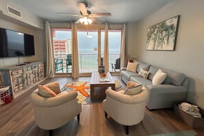 TV, DVD player, offices - Beachfront retreat with pool, hot tub, gym, & seasonal beach chairs & umbrella (Panama City Beach)