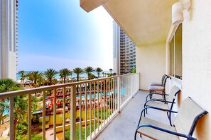 Property grounds - Gulf-front condo with pool, hot tub, & same-floor parking (Panama City Beach)