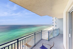 Property grounds - Sterling Breeze villa with balcony, pool & hot tub (Panama City Beach)