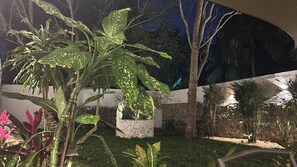 Basic Room, Patio | Property grounds - Casa Vacaional (Bacalar)