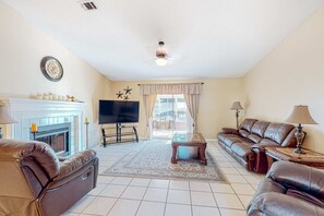 TV, fireplace, offices - Inviting  dog-friendly home with pool, hot tub, enclosed yard, & W/D (Perdido Key)