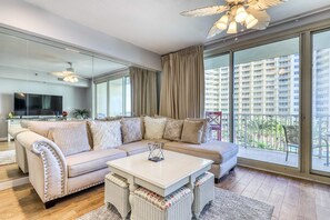 TV, offices - Lovely beachfront home with balcony, pool, hot tub, & beach (Panama City Beach)