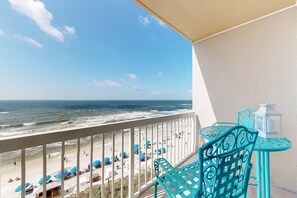 Property grounds - Fun beach getaway with beautiful views, pools, hot tub & beach access (Panama City Beach)