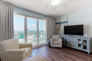 TV, offices - Fun beach getaway with beautiful views, pools, hot tub & beach access (Panama City Beach)