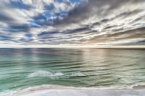 On the beach - Serene & upscale beachfront condo with furnished balcony, view, & pools (Panama City Beach)
