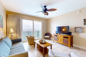 TV, DVD player, stereo, offices - Wonderfully decorated Gulf-view condo | Pool | Hot tub (Panama City Beach)