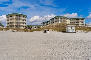 Exterior - Super-comfy Seagrove condo with spacious pool-view balcony & pickleball (Santa Rosa Beach)