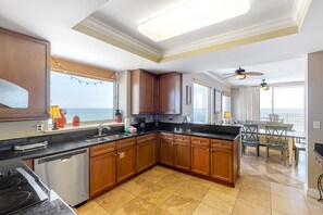Fridge, microwave, oven, stovetop - 9th-floor open, bright condo with views - close to dining (Perdido Key)