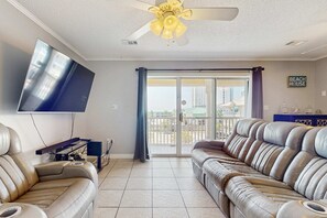 TV, offices - Family-Friendly Condo with Shared Pool, WiFi, Private Washer/Dryer, & Central AC (Destin)