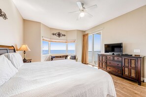 2 bedrooms, iron/ironing board, WiFi