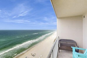 Property grounds - Elegant condo w/ gulf-front views & on-site pools, hot tubs, beach service (Panama City Beach)