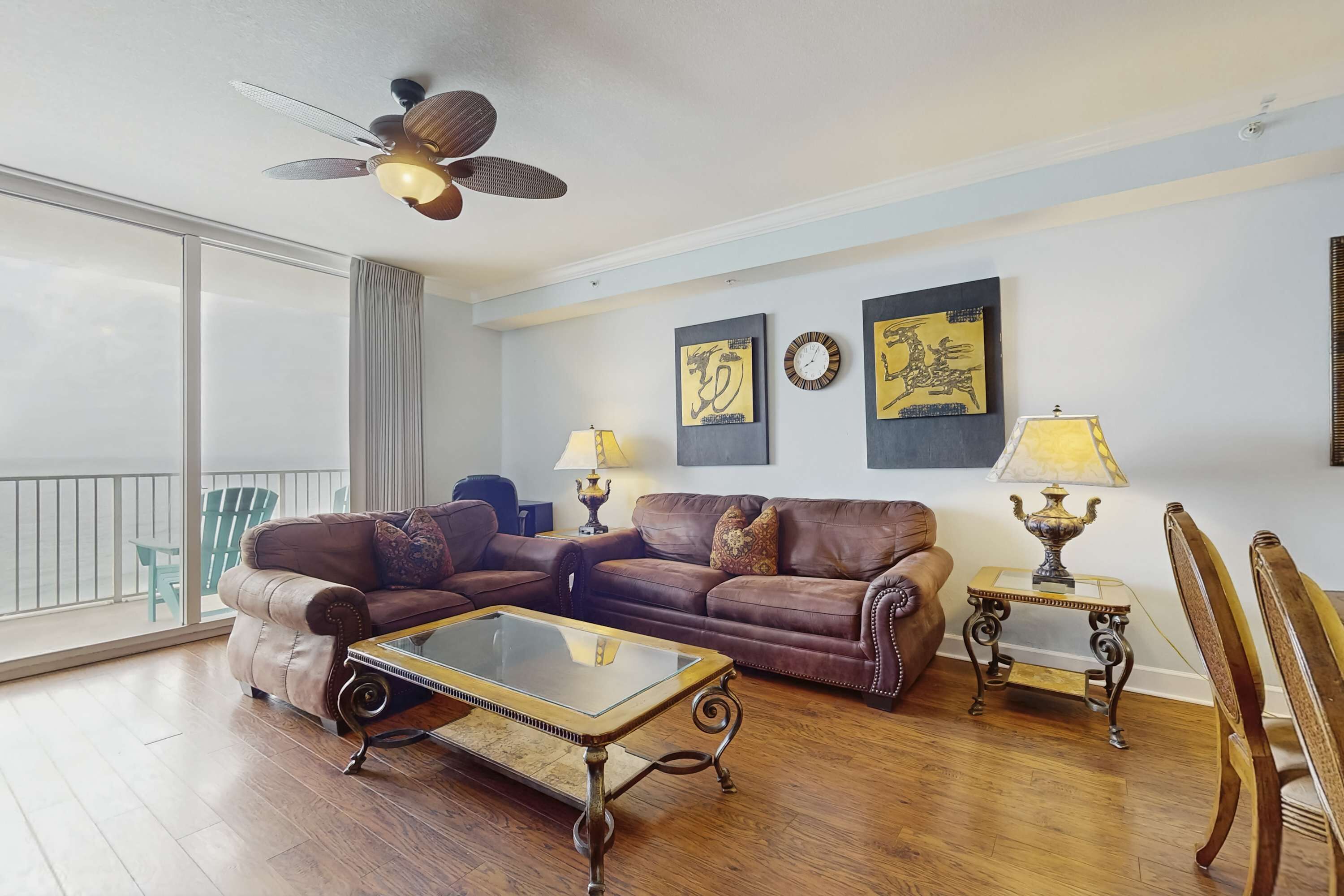 Tv, dvd-spelare och kontor