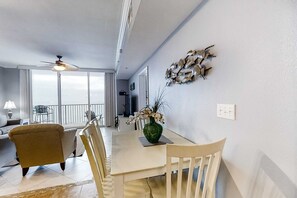 Dining - Serene beachfront condo w/ gulf views & resort pools, hot tubs, beach service (Panama City Beach)