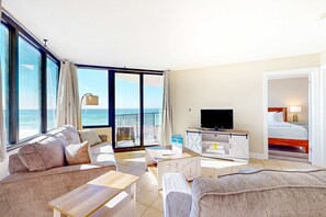 1 habitación, tabla de planchar con plancha, internet y ropa de cama