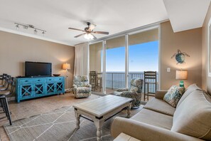 TV, offices - Picturesque gulf-front views & on-site pools, hot tubs, and beach service (Panama City Beach)