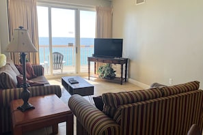 TV, offices - Cozy beachfront condo with private balcony, shared pool & beach access (Panama City Beach)