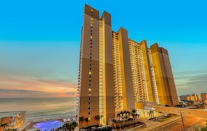 Exterior - Gulf-front, 25th-floor condo with balcony, pools & hot tubs - walk to Pier Park (Panama City Beach)