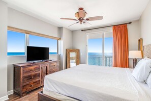 2 bedrooms, iron/ironing board, WiFi, bed sheets - Luxurious beachfront condo with ocean views, Pool & Hot tub (Panama City Beach)