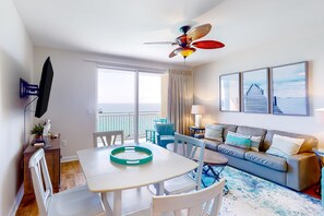 Dining - Gulf-view escape near the beach with pool, hot tub, balcony & w/d (Panama City Beach)