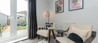 Cosy retreat with outdoor seating - Pass the Keys