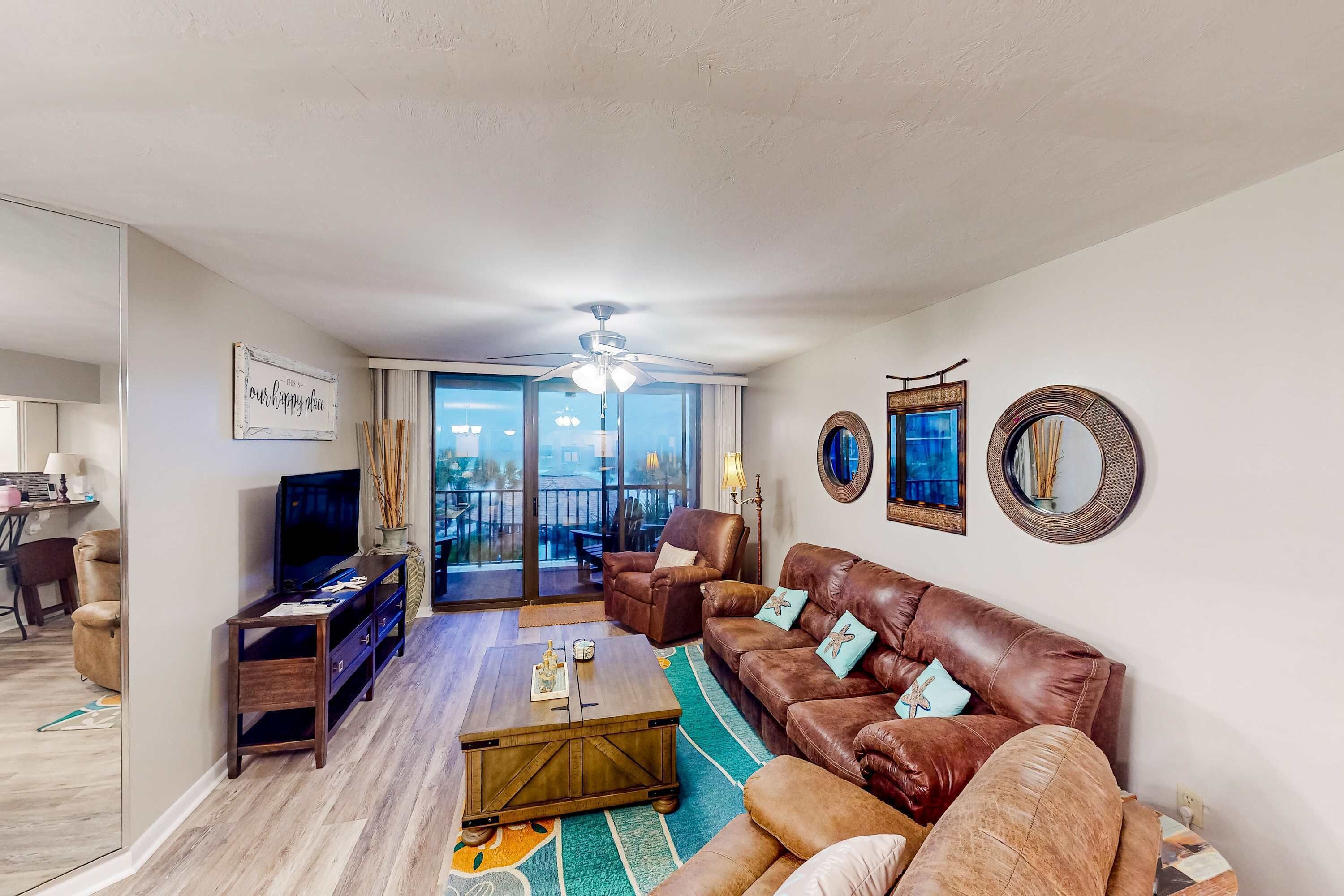 Televisión y oficina 