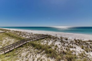 Beach nearby - Ground-floor condo with pool, hot tub, & patio - walk to beach (Perdido Key)