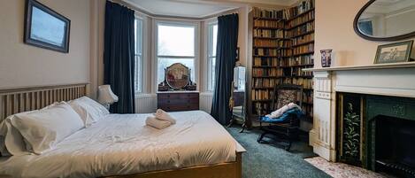 4 quartos, ferros/tábuas de passar roupa, Wi-Fi de cortesia