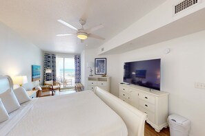 3 bedrooms, iron/ironing board, WiFi, bed sheets - Coastal condo with beach, pool, hot tub, sauna, tennis, bikes, W&D, & central AC (Santa Rosa Beach)