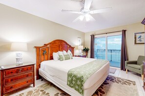 3 bedrooms, iron/ironing board, WiFi, bed sheets - 6th-floor, bright Gulf-front condo with views - close to entertainment (Fort Walton Beach)
