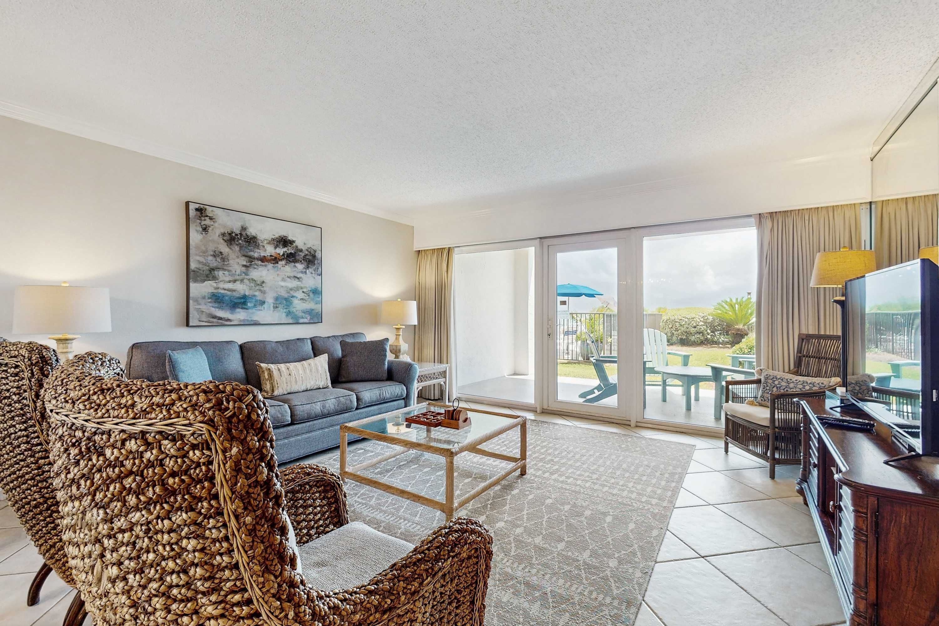 Televisión, reproductor de DVD, oficina