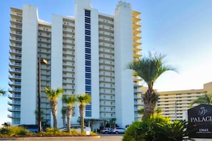 Exterior - 12th-floor Gulf-front condo with amazing views, pools, gym & hot tub (Perdido Key)