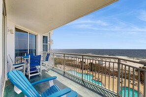 Property grounds - Gulf-front snowbird-friendly condo with pools, tennis, hot tub, balcony, gym, AC (Perdido Key)