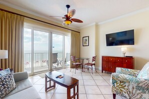 电视、DVD 播放器、办公室