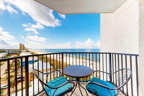 Property grounds - Gulf-front, 10th-floor condo with gorgeous views, AC, fast WiFi, pools, & tennis (Panama City Beach)
