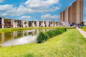 Exterior - Charming, dog-friendly condo with a pool, tennis, beach access, & washer/dryer (Panama City Beach)