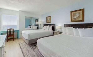 2 bedrooms, iron/ironing board, WiFi - Updated beachfront condo with beach setup & quick drive to entertainment (Fort Walton Beach)