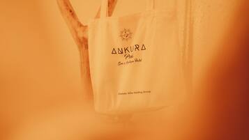 Suite, vue jardin | Ăquipements de salle de bain