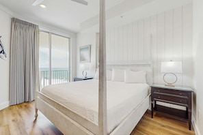 3 bedrooms, iron/ironing board, WiFi - Gulf-front view & spacious condo with wraparound balcony & pickleball (Santa Rosa Beach)