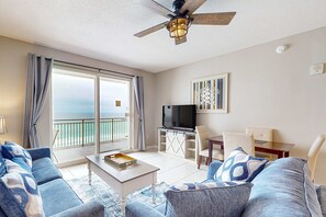TV, offices - Gulf-front condo with free beach service, balcony & pool (Panama City Beach)