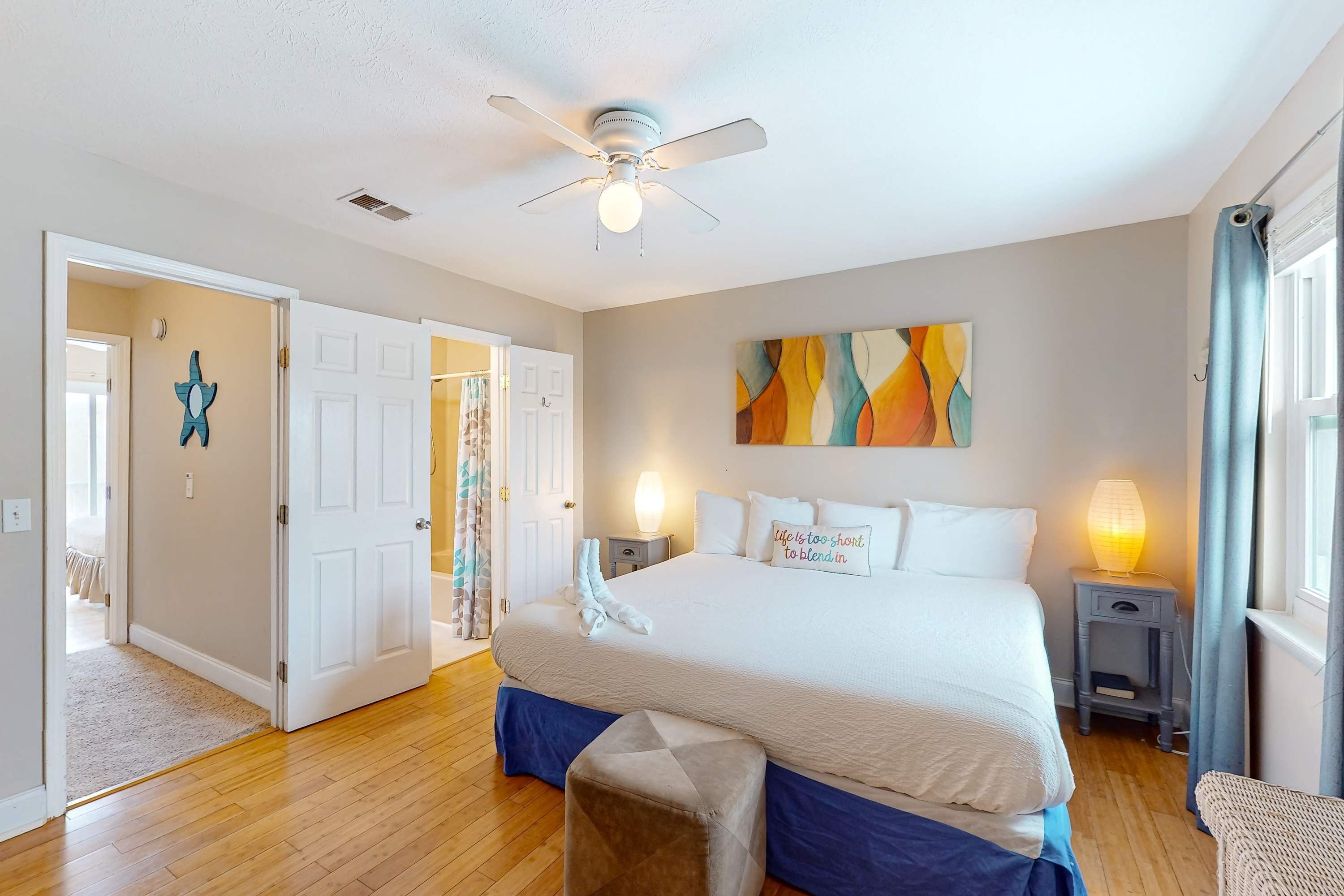 2 habitaciones, tabla de planchar con plancha, wifi y ropa de cama 