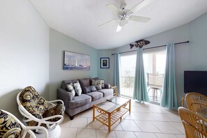 TV, DVD player, offices - Charming, Coastal Getaway with a Private Balcony - Short Drive to Dining (Miramar Beach)